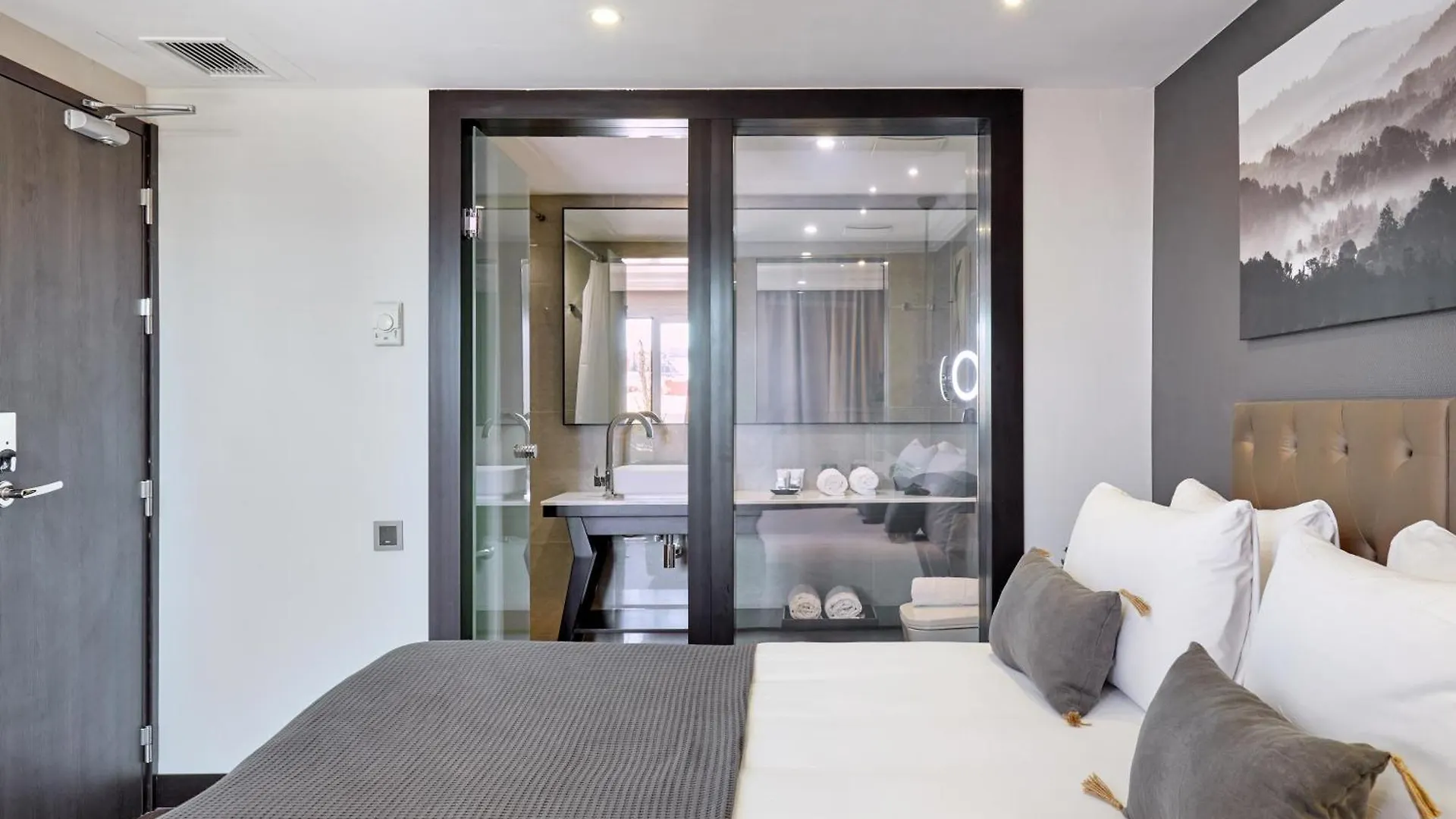 ***  Hotel Cortes Rambla Barcelona Spain