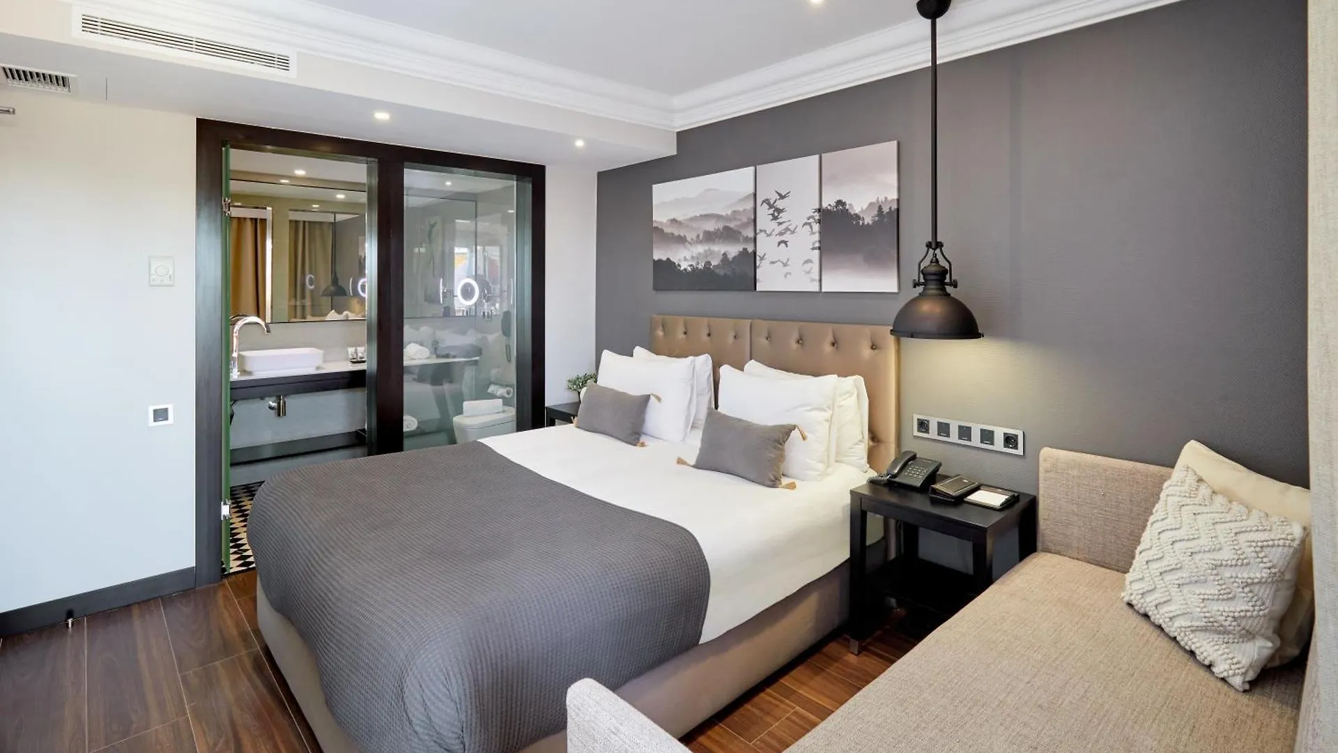 Hotel Cortes Rambla Barcelona