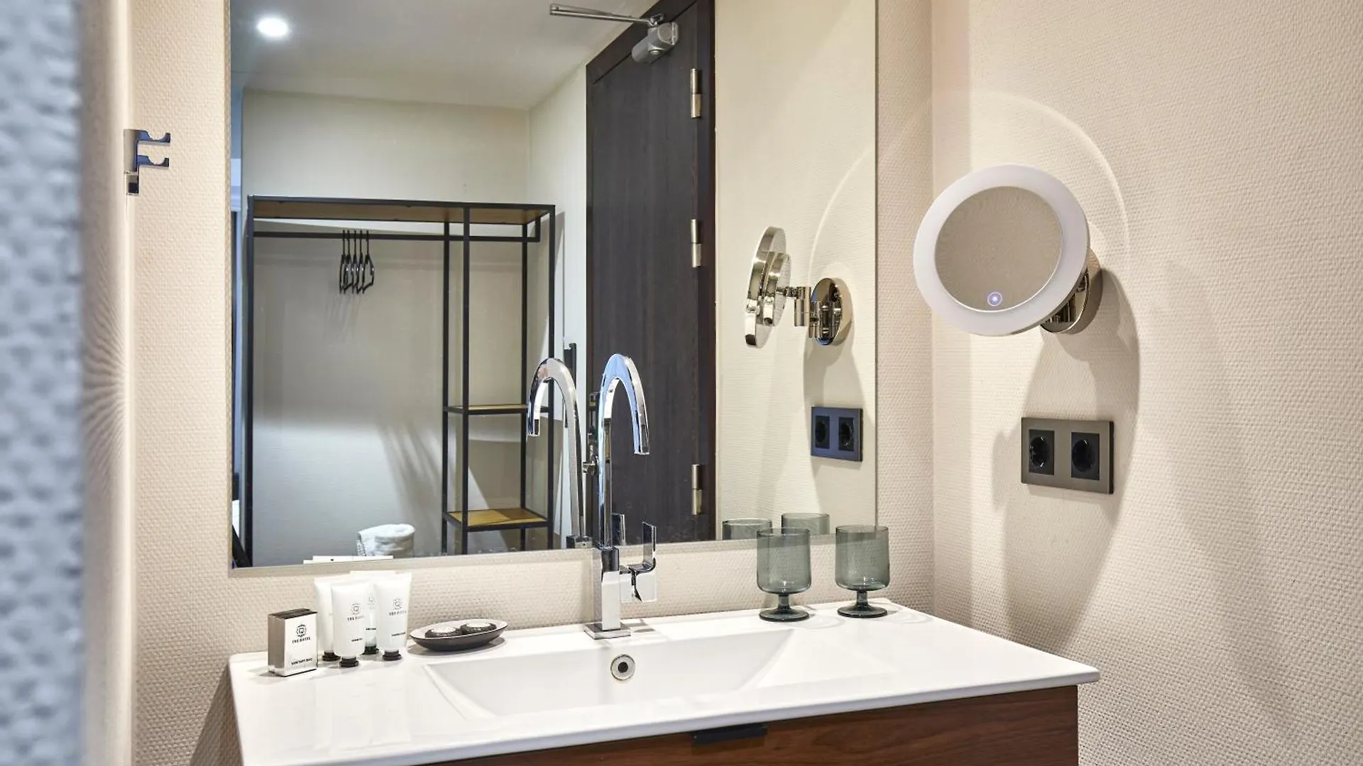 ***  Hotel Cortes Rambla Barcelona Spanien