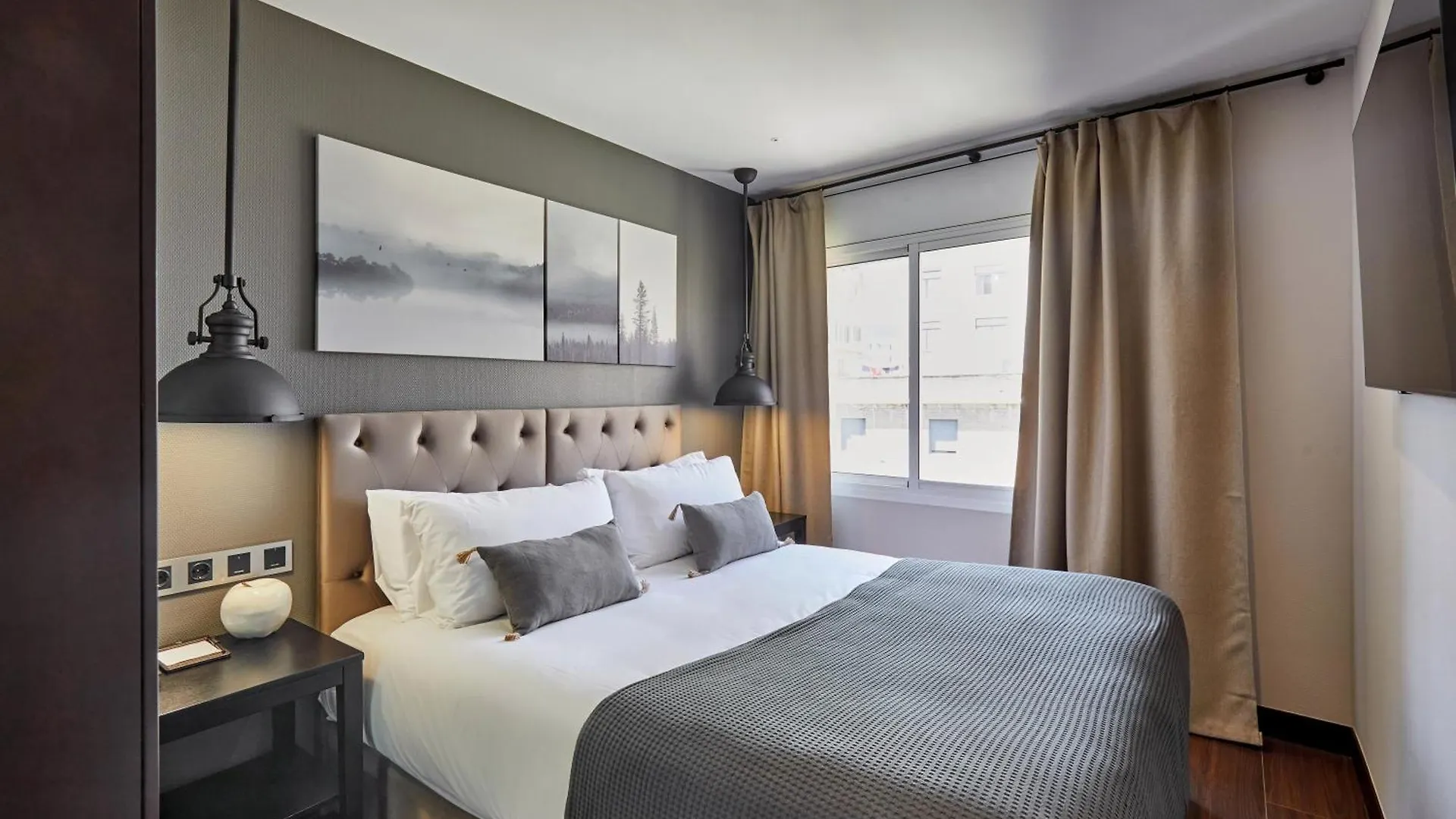Hotel Cortes Rambla Barcelona