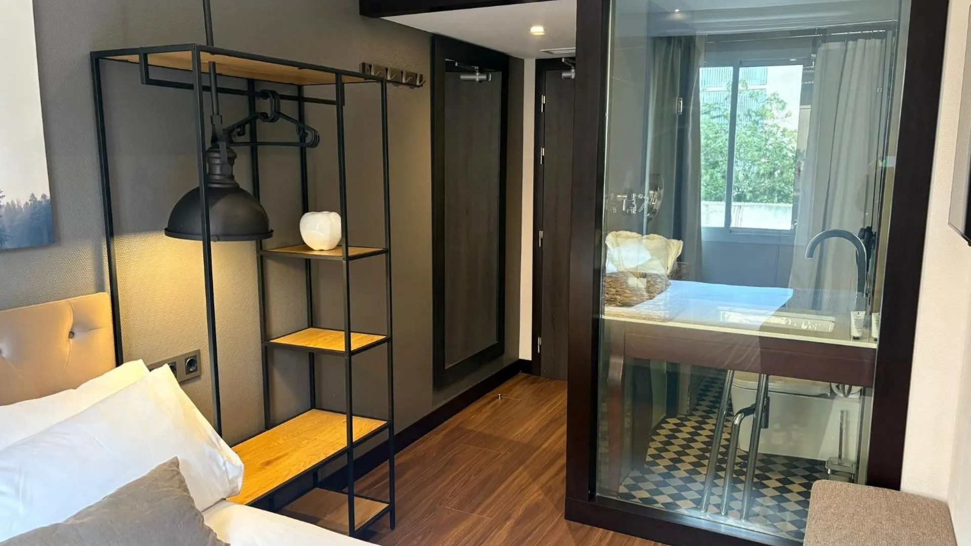 Hotel Cortes Rambla Barcelona 3*,